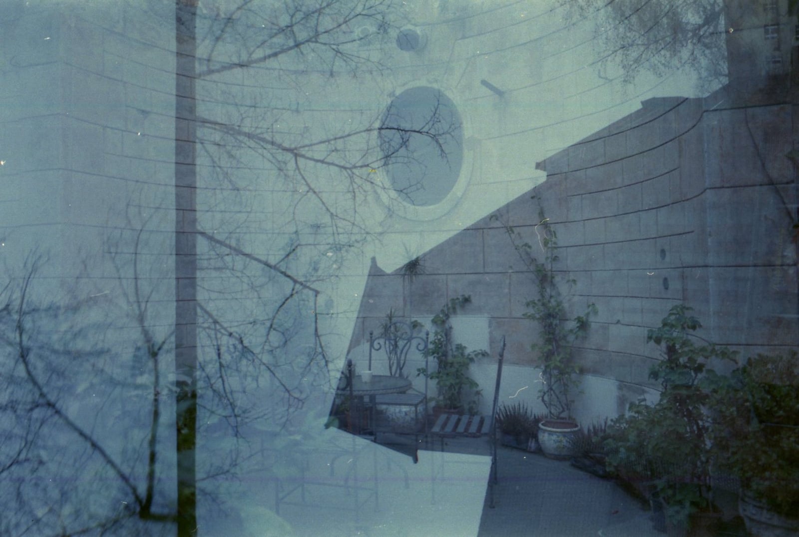 Analogue Renaissance Online Photo Exhibition by Artdoc Photography Magazine